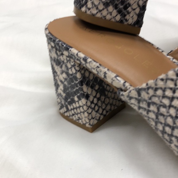 Aerosoles snake embossed mule slides 7.5 WIDE - Picture 7 of 12